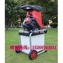山東濟寧鼎誠廠家直銷13馬力粉碎木材機