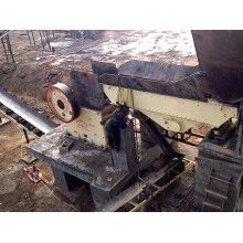 小型顎式破碎機，霸氣側(cè)漏碎石子